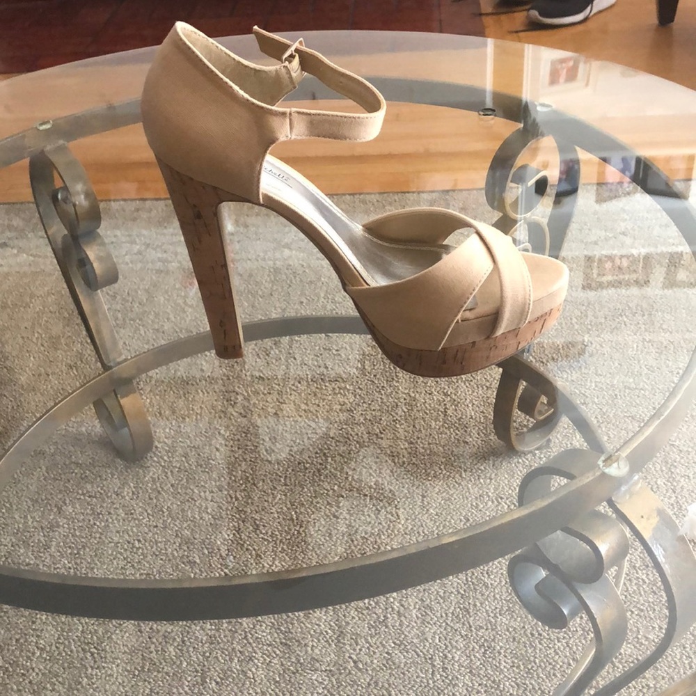 Brand new cork heel beige color